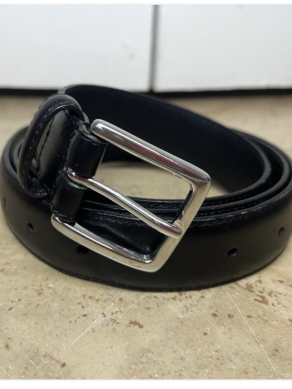 Barneys New York Black Calf Leather Belt Size 42 Made in Italy Dress Classic